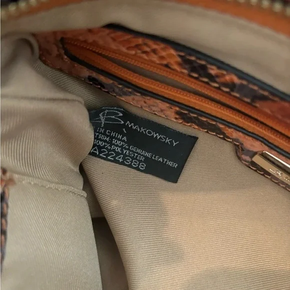 B MAKOWSKY Crossbody Orange Snakeskin Print - Picture 4 of 4
